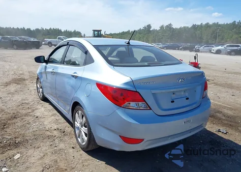 2013 Hyundai Accent Gls z USA, uszkodzony, nr VIN KMHCU4AE4DU319379